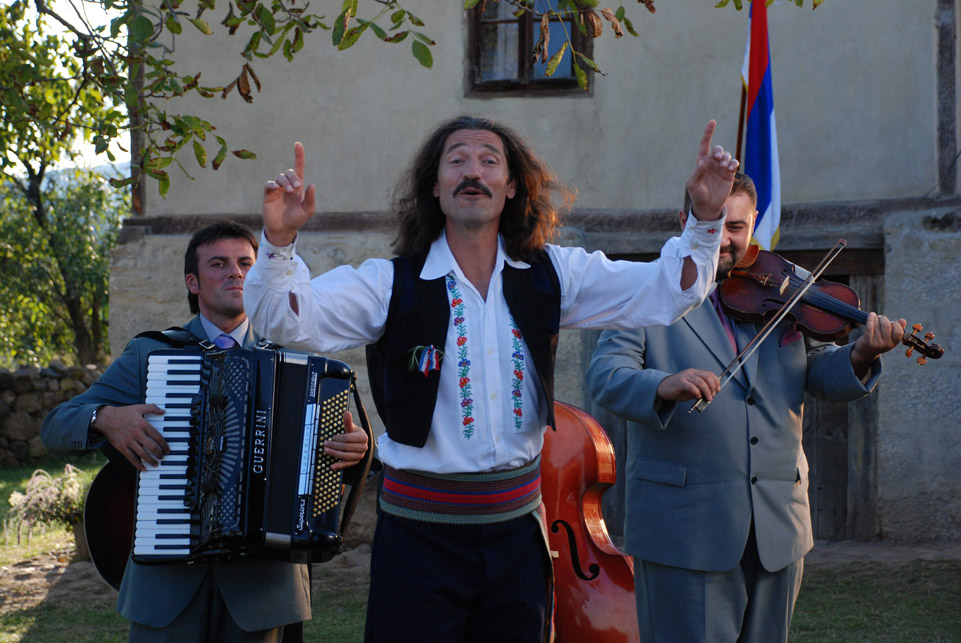 moj rodjak sa sela serija